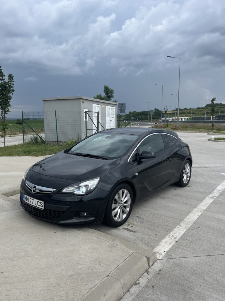 Opel Astra J GTC 1.4 turbo