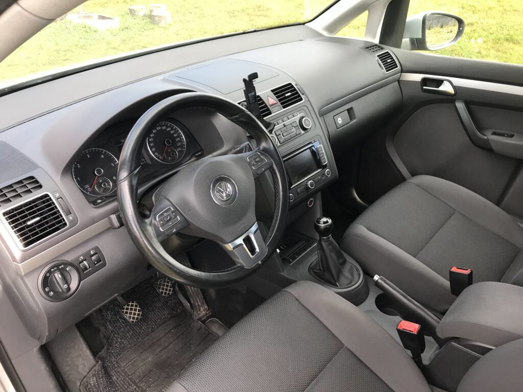 VW Touran 1.6 TDI Blue Motion 2011