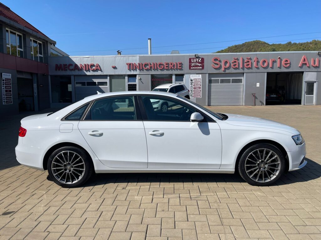 Audi A4 2.0 TDI quattro Attraction