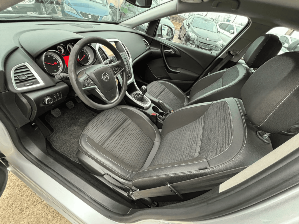 Opel Astra 1.6 CDTI Active