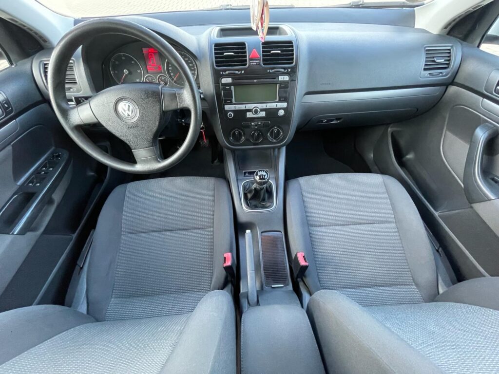 Volkswagen Golf V 1.9 TDI Bluemotion