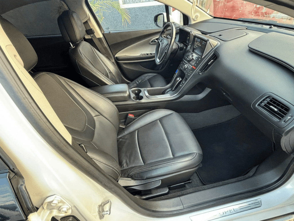 Opel Ampera Standard