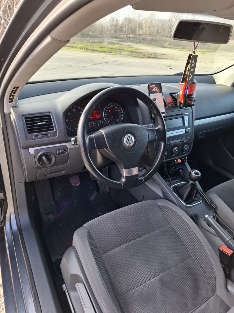 Vând vw golf 5 1.9 TDI