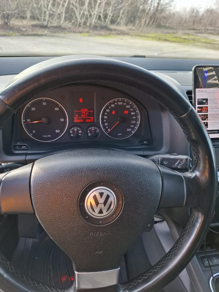 Vând vw golf 5 1.9 TDI