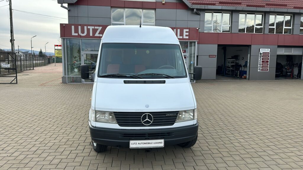 MercedesBenz Sprinter 208D