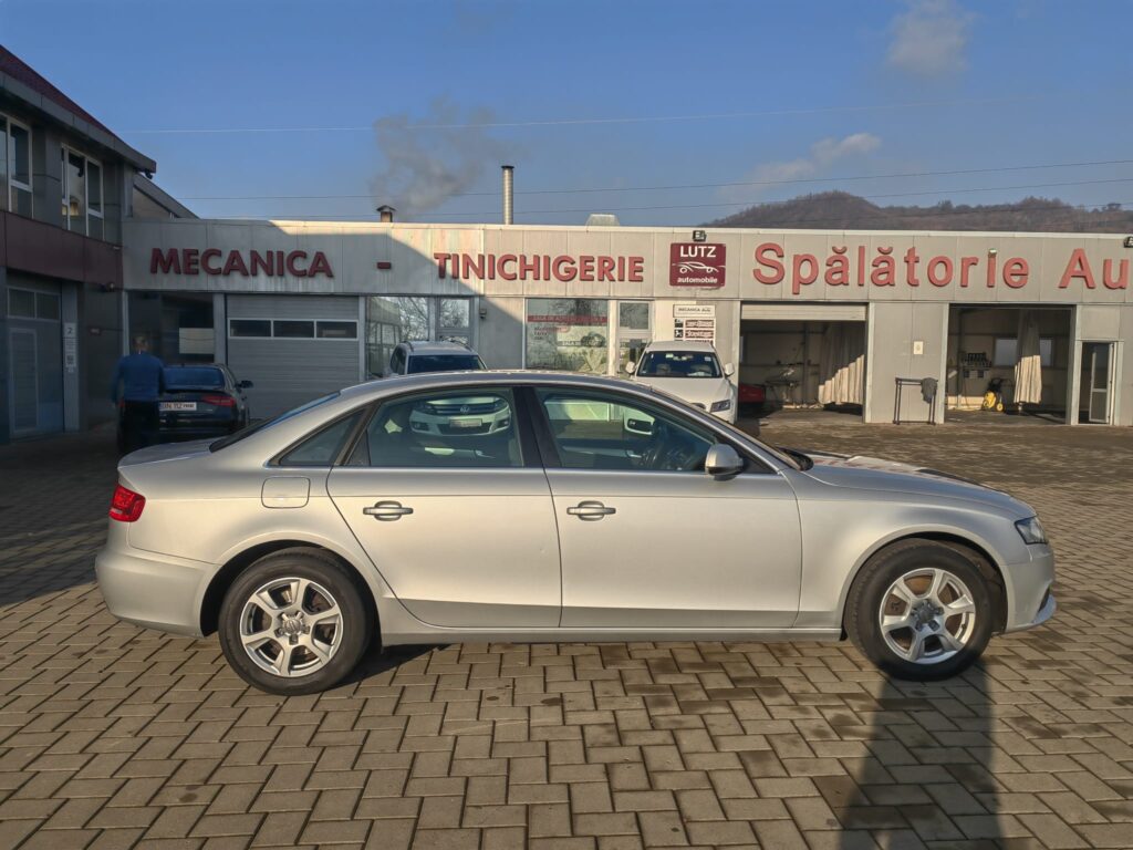 Audi A4 2.0 TDI Attraction