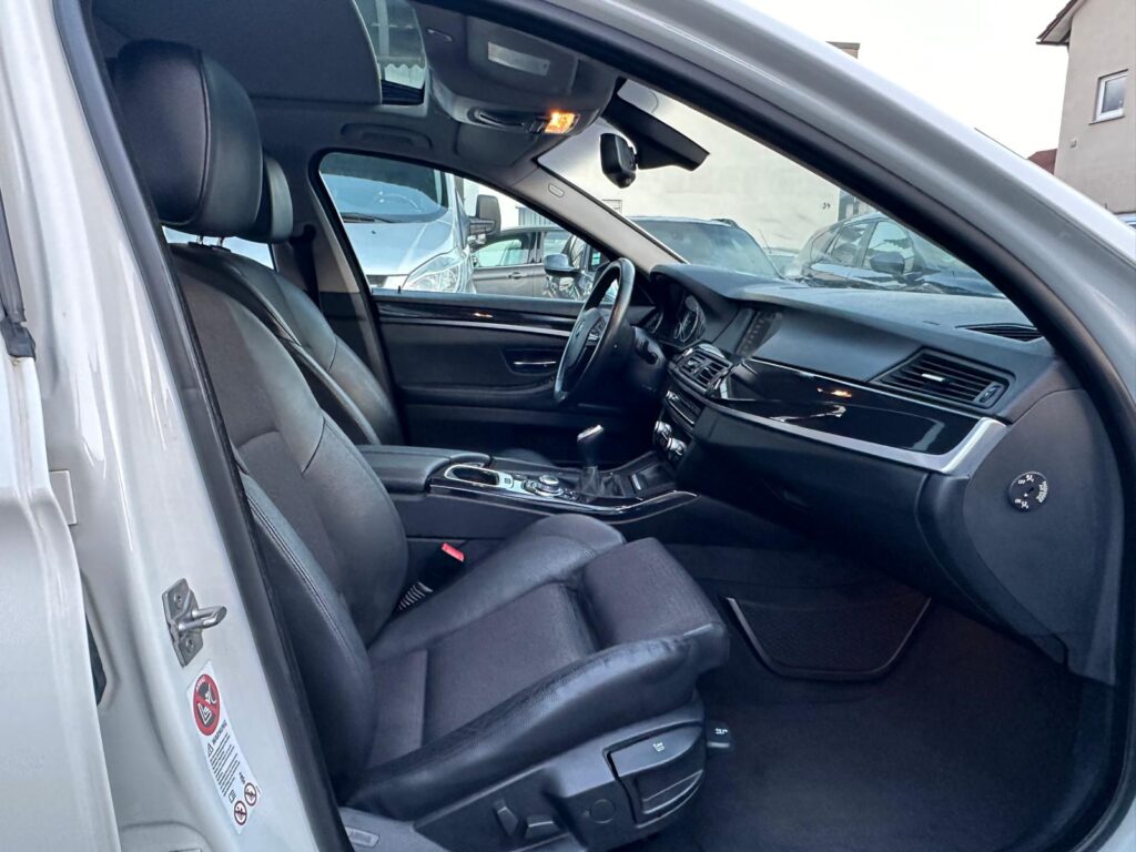 BMW  F10 520d