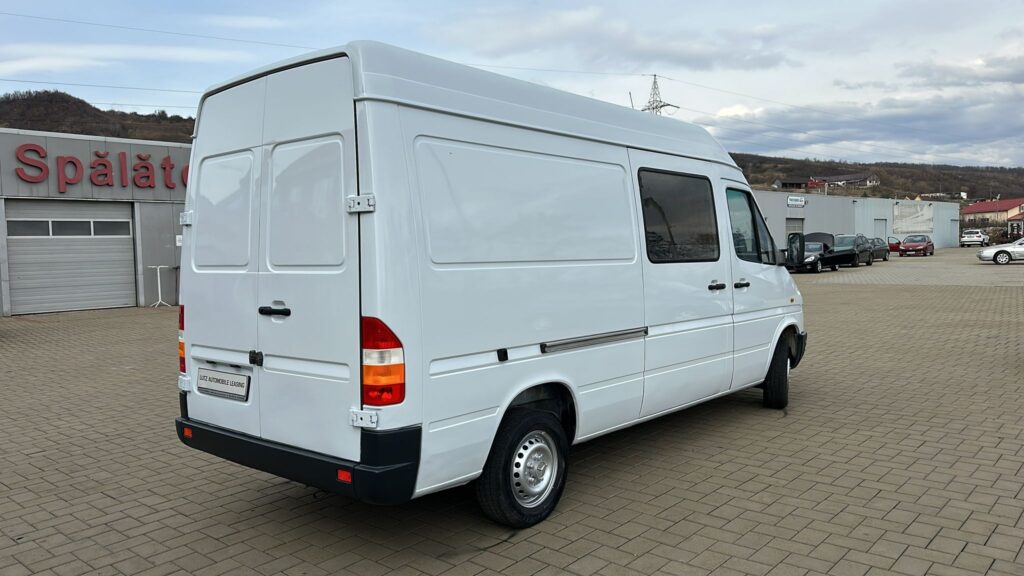 MercedesBenz Sprinter 208D