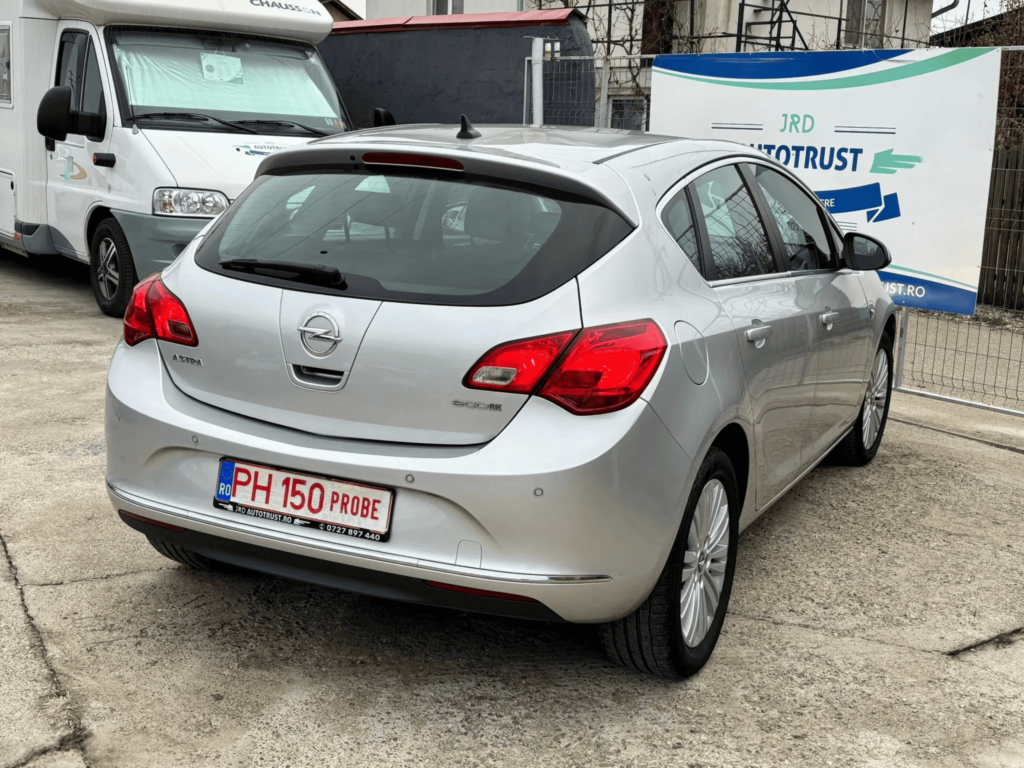 Opel Astra 1.6 CDTI Active