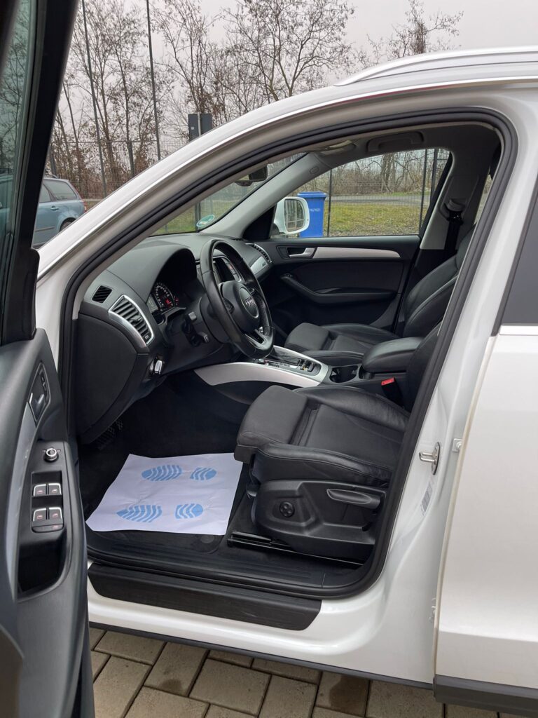 Audi Q5 2.0 TDI quattro Daylight