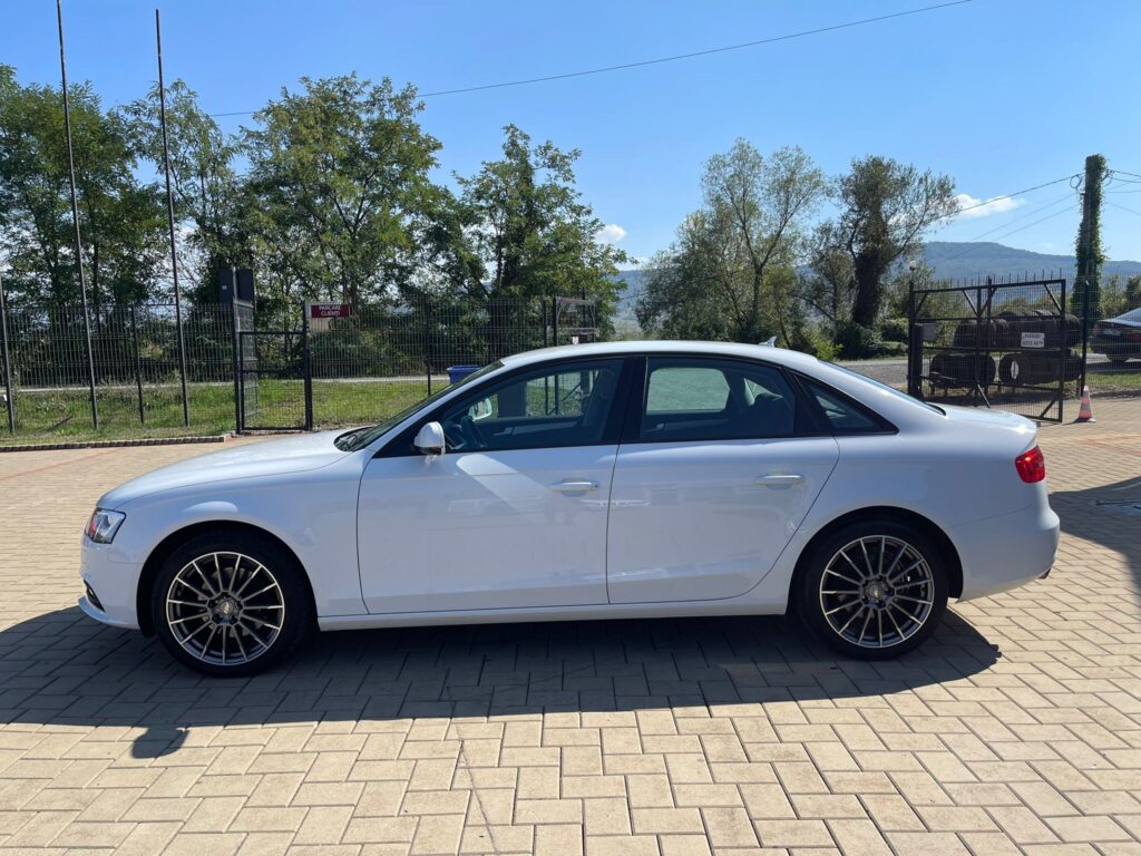 Audi A4 2.0 TDI quattro Attraction