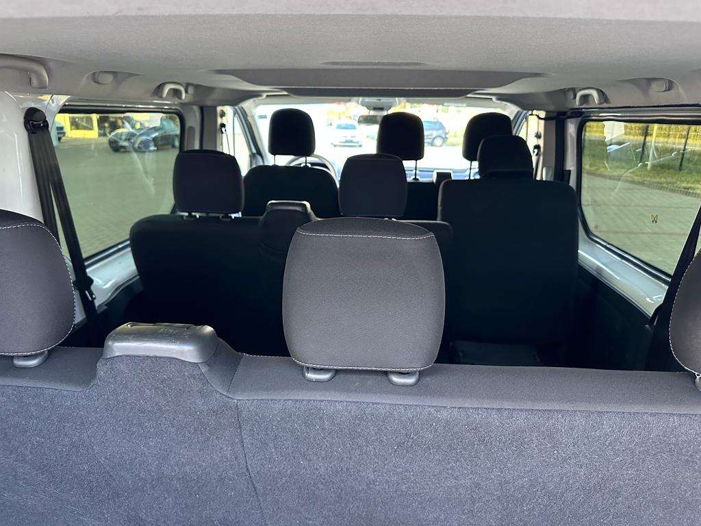 Opel Vivaro 8+1