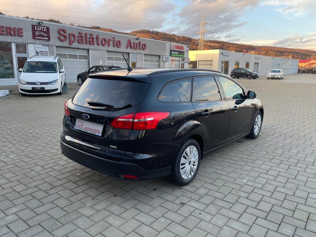 Ford Focus 1.0 EcoBoost Titanium Business