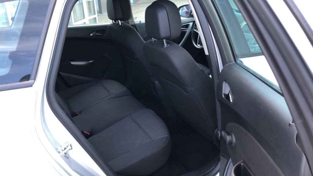 OPEL Astra 2.0 CDTI Edition