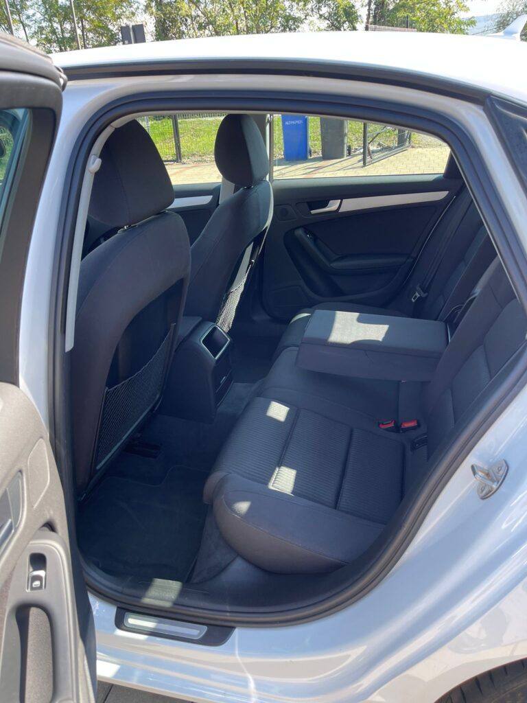 Audi A4 2.0 TDI quattro Attraction