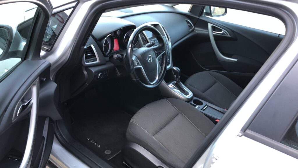 OPEL Astra 2.0 CDTI Edition