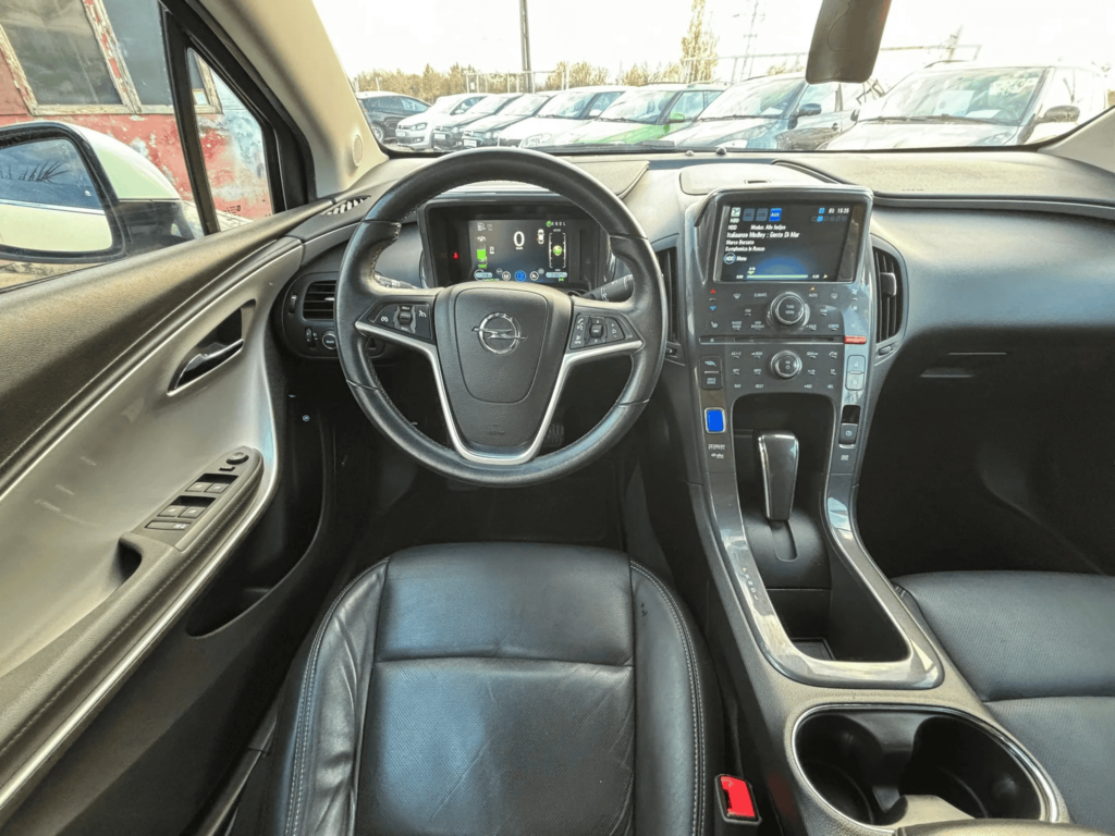 Opel Ampera Standard