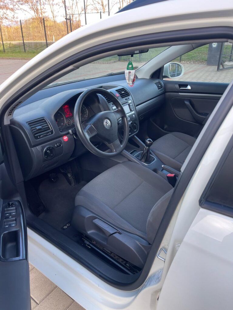 Volkswagen Golf V 1.9 TDI Bluemotion