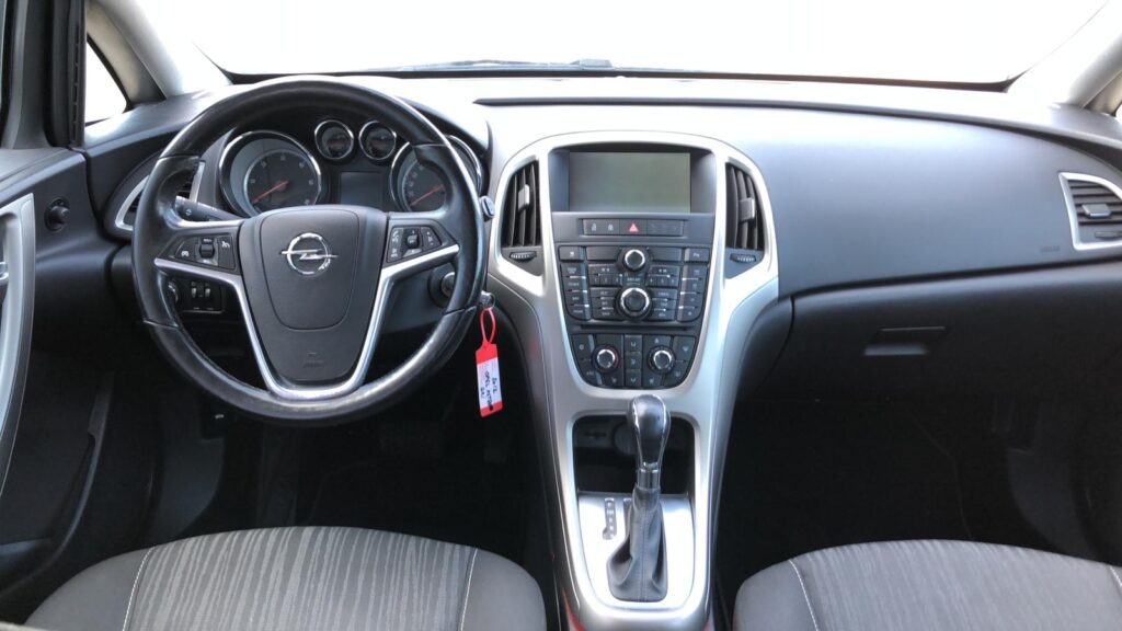 OPEL Astra 2.0 CDTI Edition