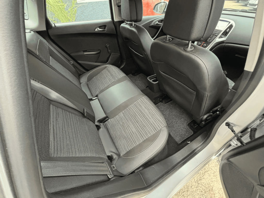 Opel Astra 1.6 CDTI Active