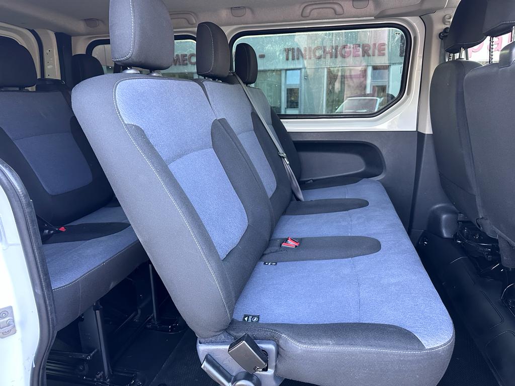 Opel Vivaro 8+1