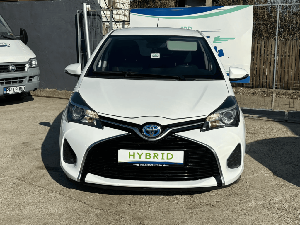 Toyota Yaris 1.5 VVTi HSD Sol