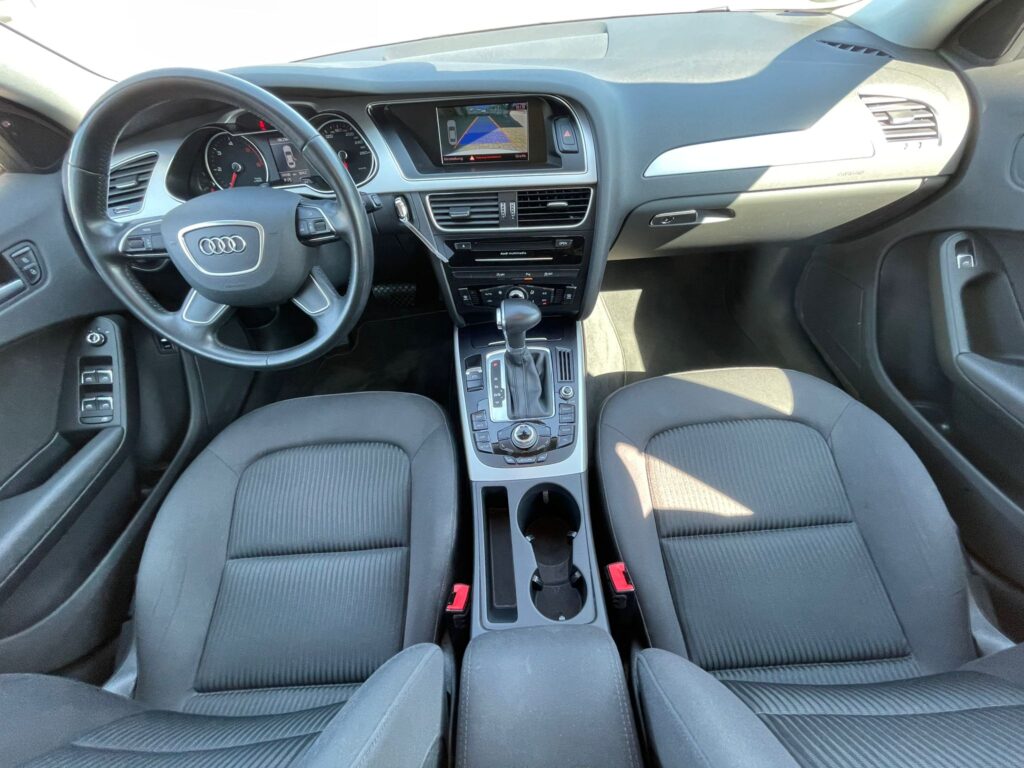 Audi A4 2.0 TDI quattro Attraction