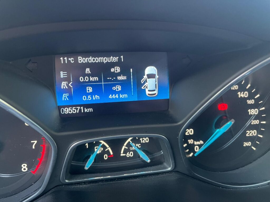 Ford Focus 1.0 EcoBoost Titanium Business