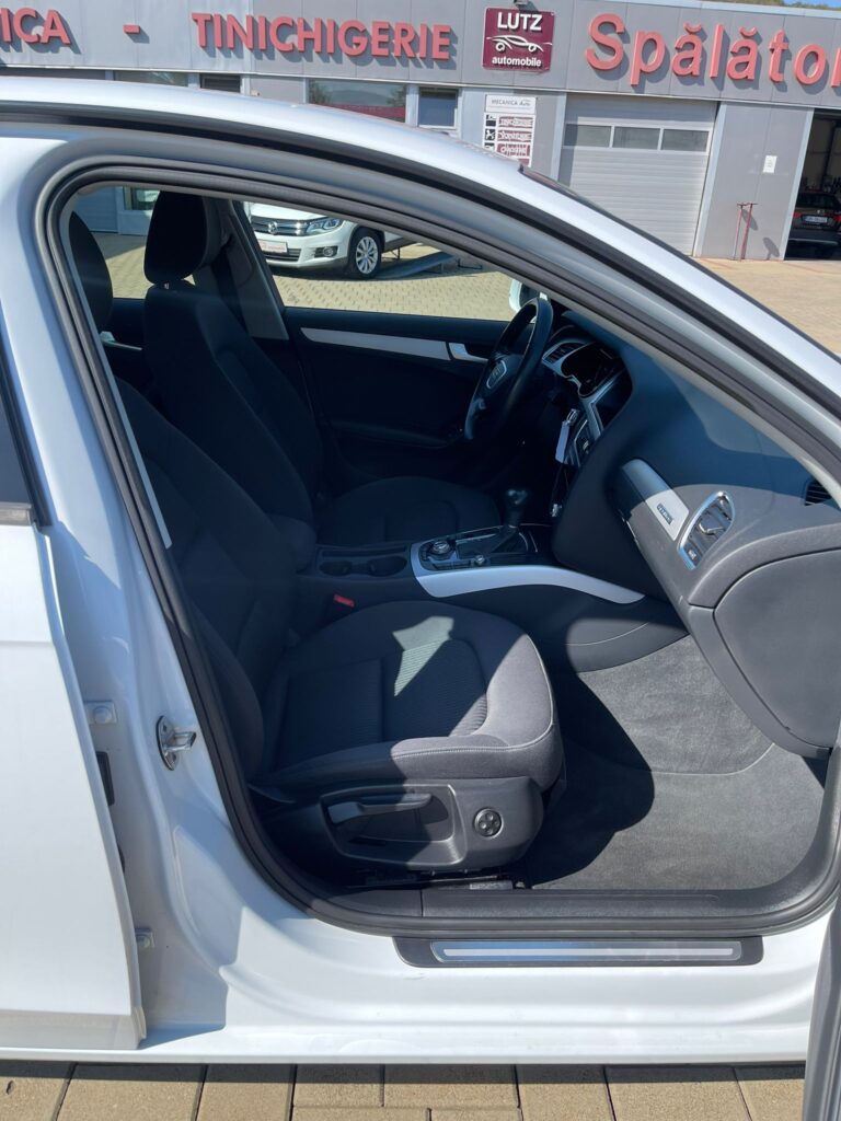 Audi A4 2.0 TDI quattro Attraction