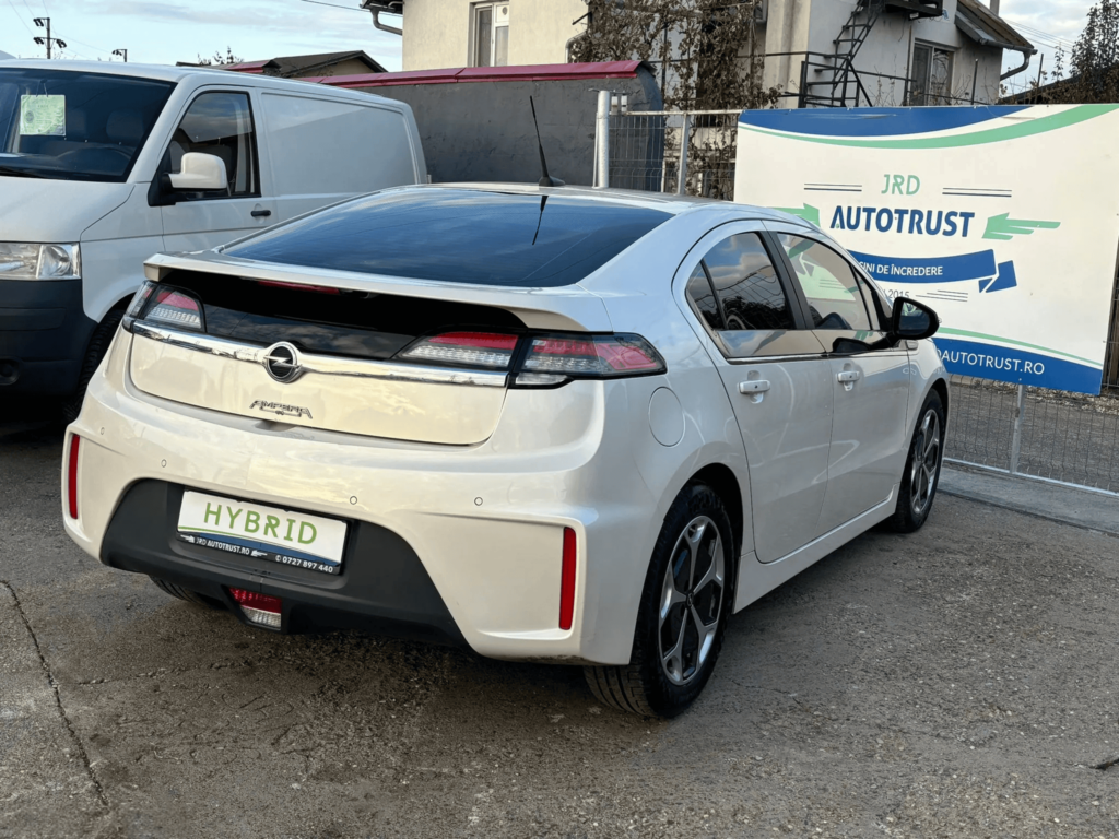Opel Ampera Standard