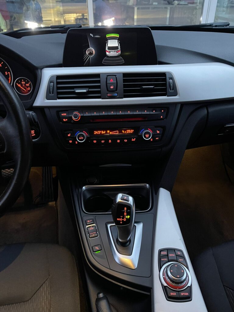BMW Seria 3 320d Touring Euro 6