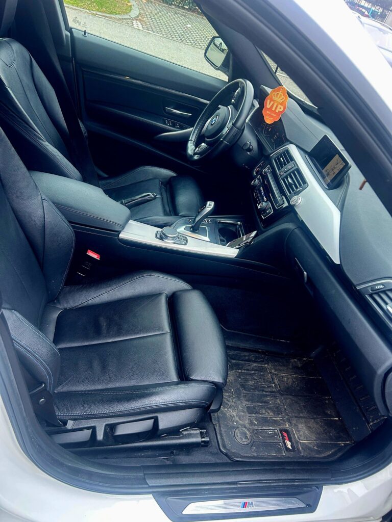BMW 320d / GT / M Packet / F34 / 3 Butoane.