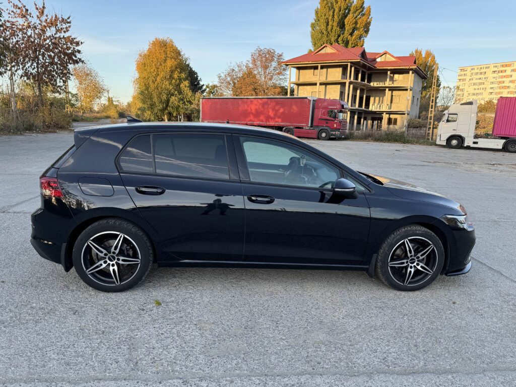 Volkswagen Golf 8