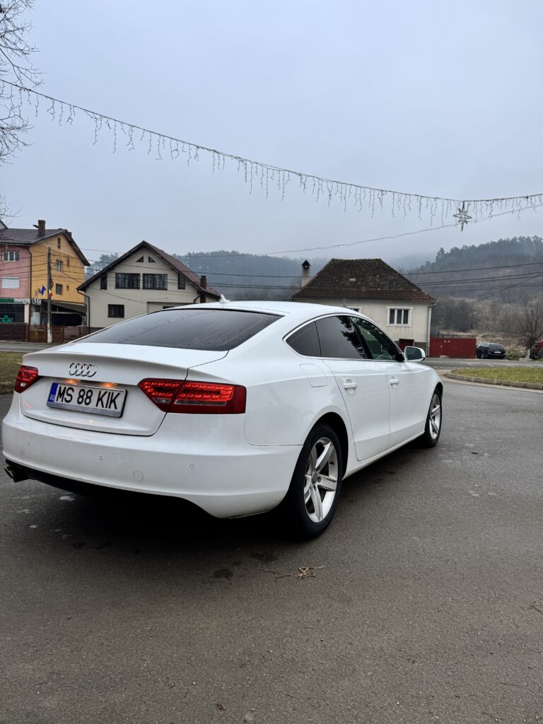 Audi A5 2.0 2011