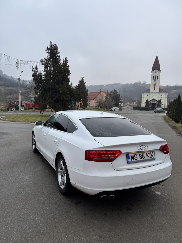 Audi A5 2.0 2011