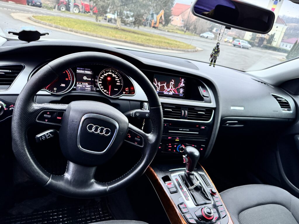 Audi A5 2.0 2011