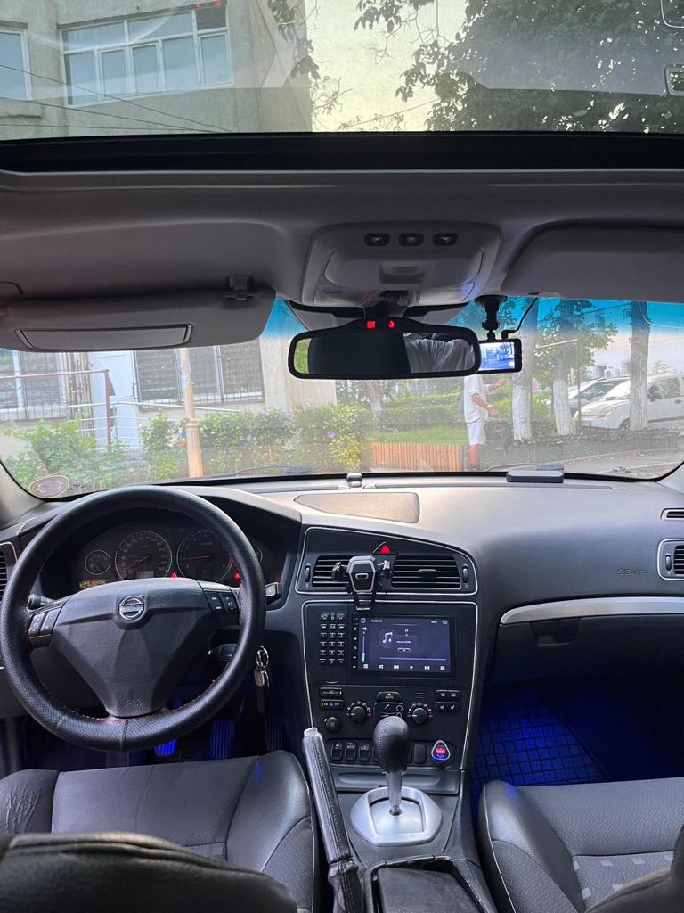 Vând Volvo s60 2.4 benzină 170 cai