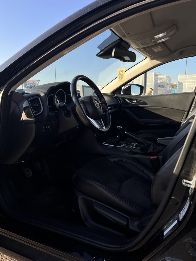 Mazda 3 2.2D Nakama