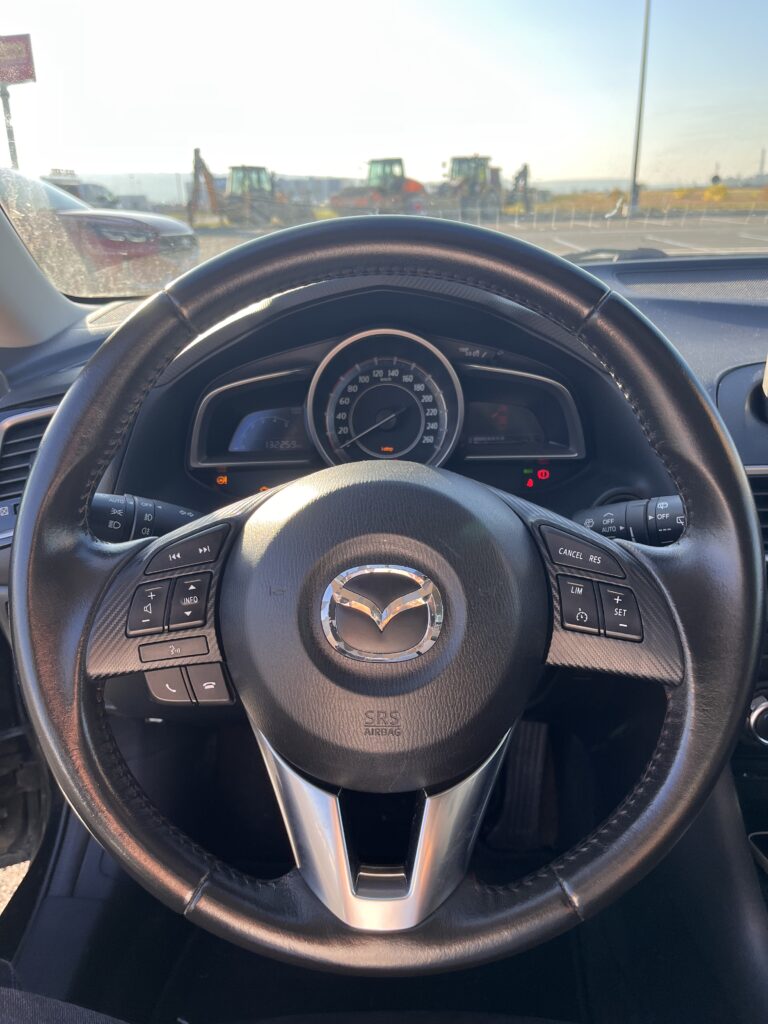 Mazda 3 2.2D Nakama