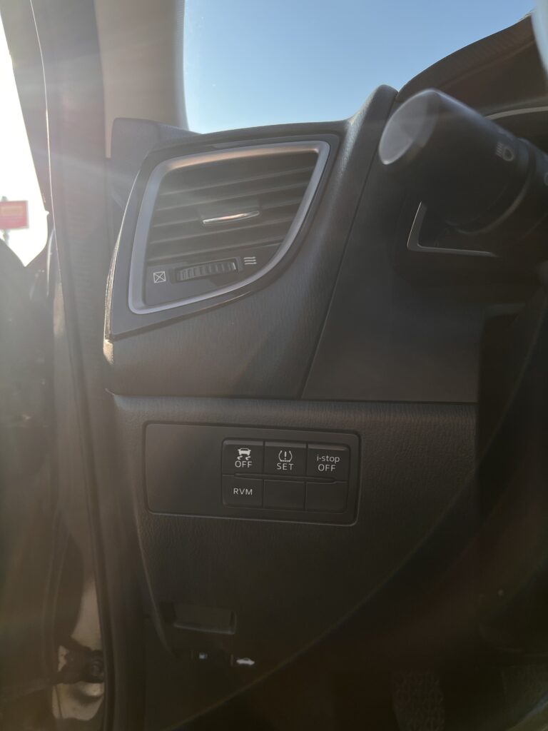 Mazda 3 2.2D Nakama