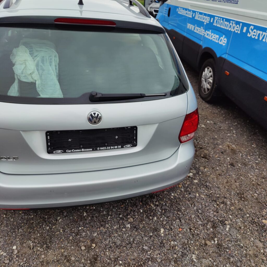 Vand VW Golf 5 break 1.6 benzina automata