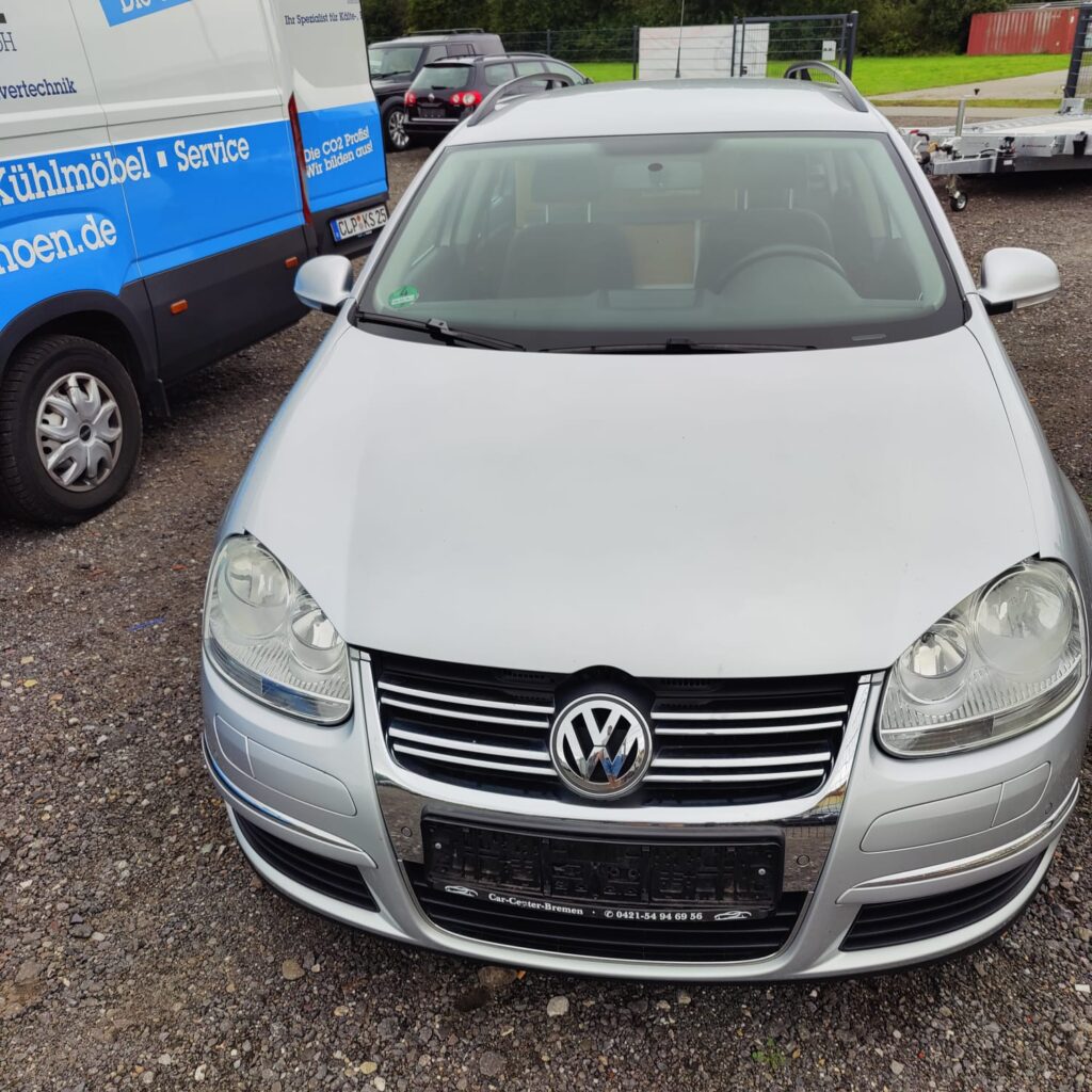 Vand VW Golf 5 break 1.6 benzina automata