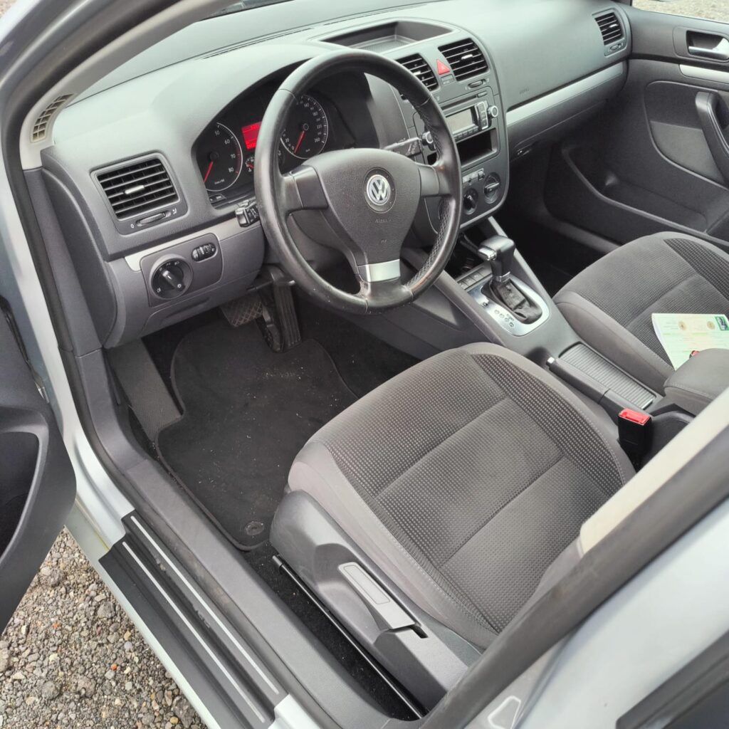 Vand VW Golf 5 break 1.6 benzina automata