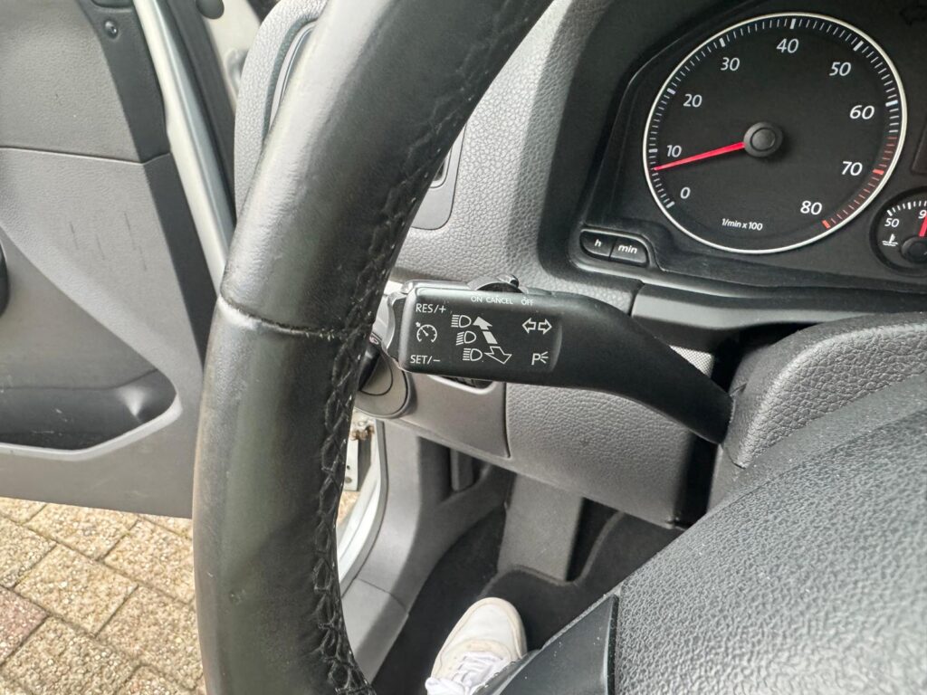 Vand VW Golf 5 break 1.6 benzina automata