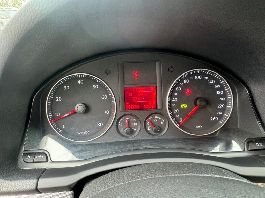 Vand VW Golf 5 break 1.6 benzina automata