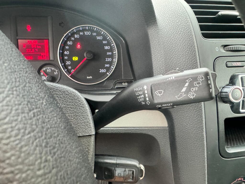 Vand VW Golf 5 break 1.6 benzina automata