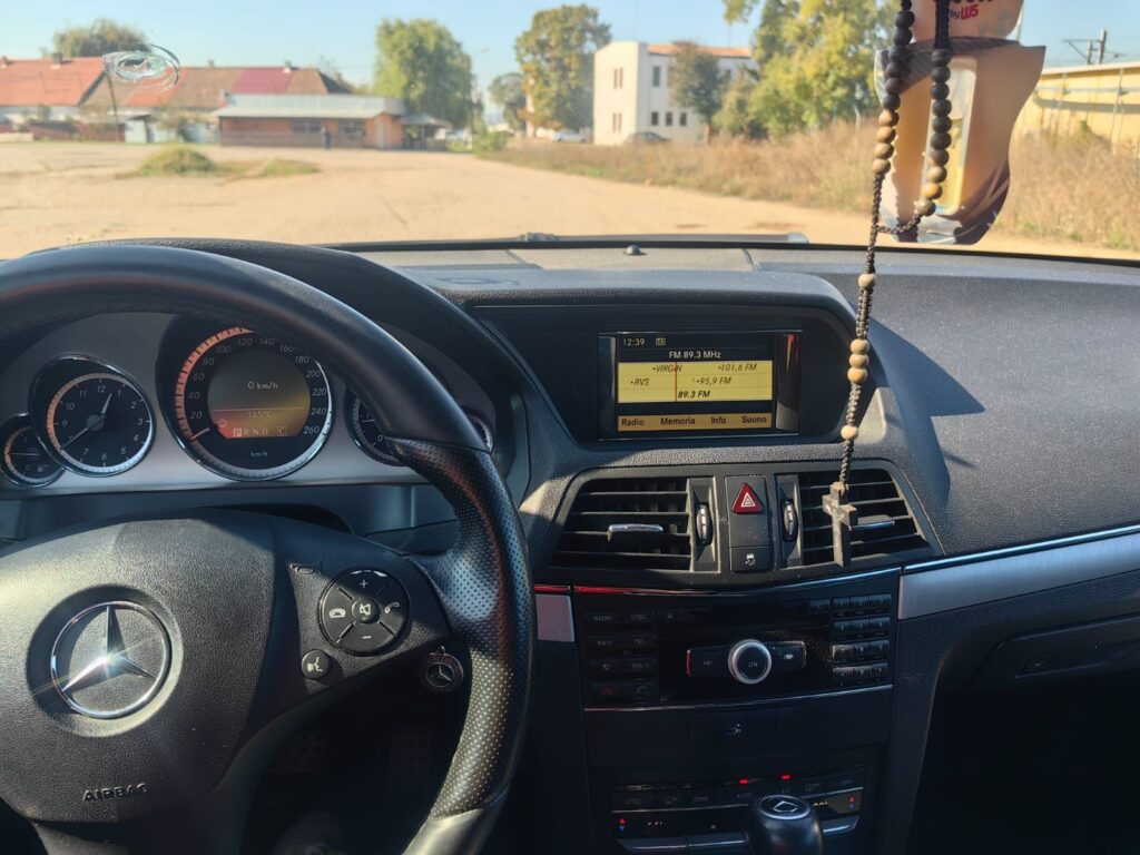 Mercedes e class coupe 2010 e220