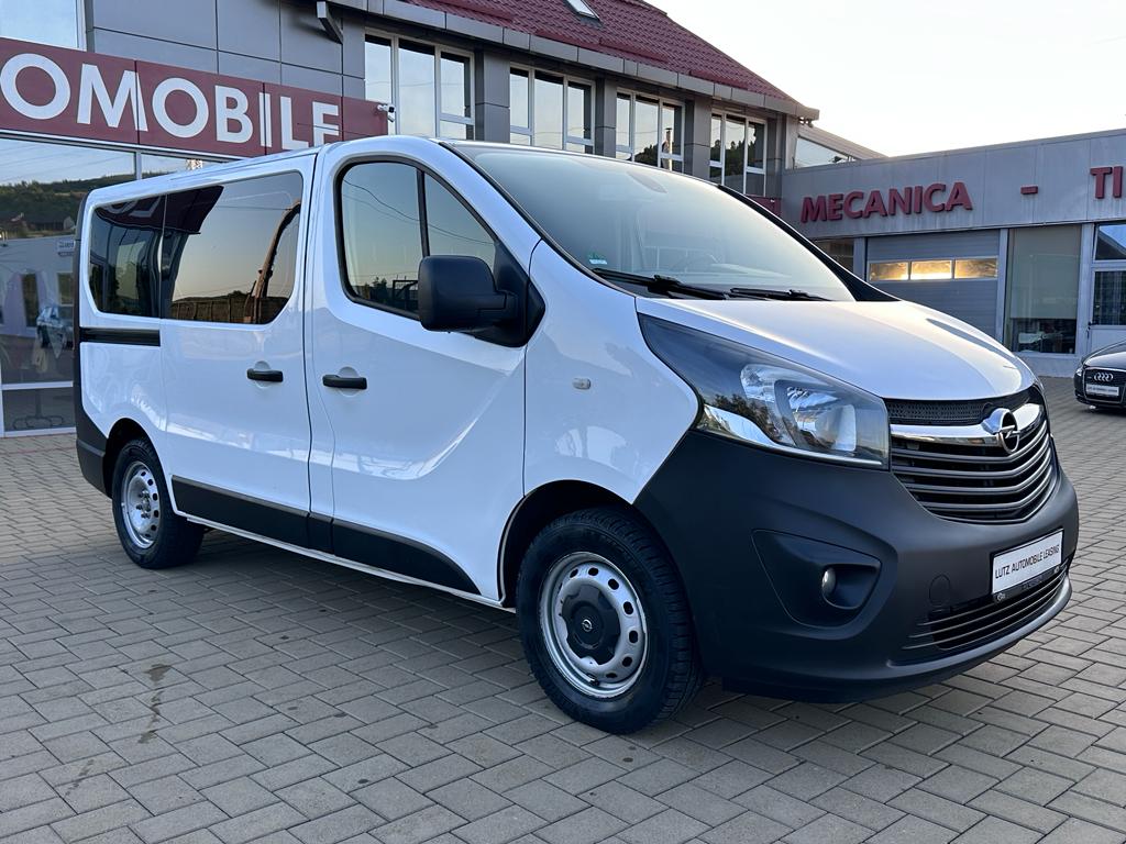 Opel Vivaro 8+1