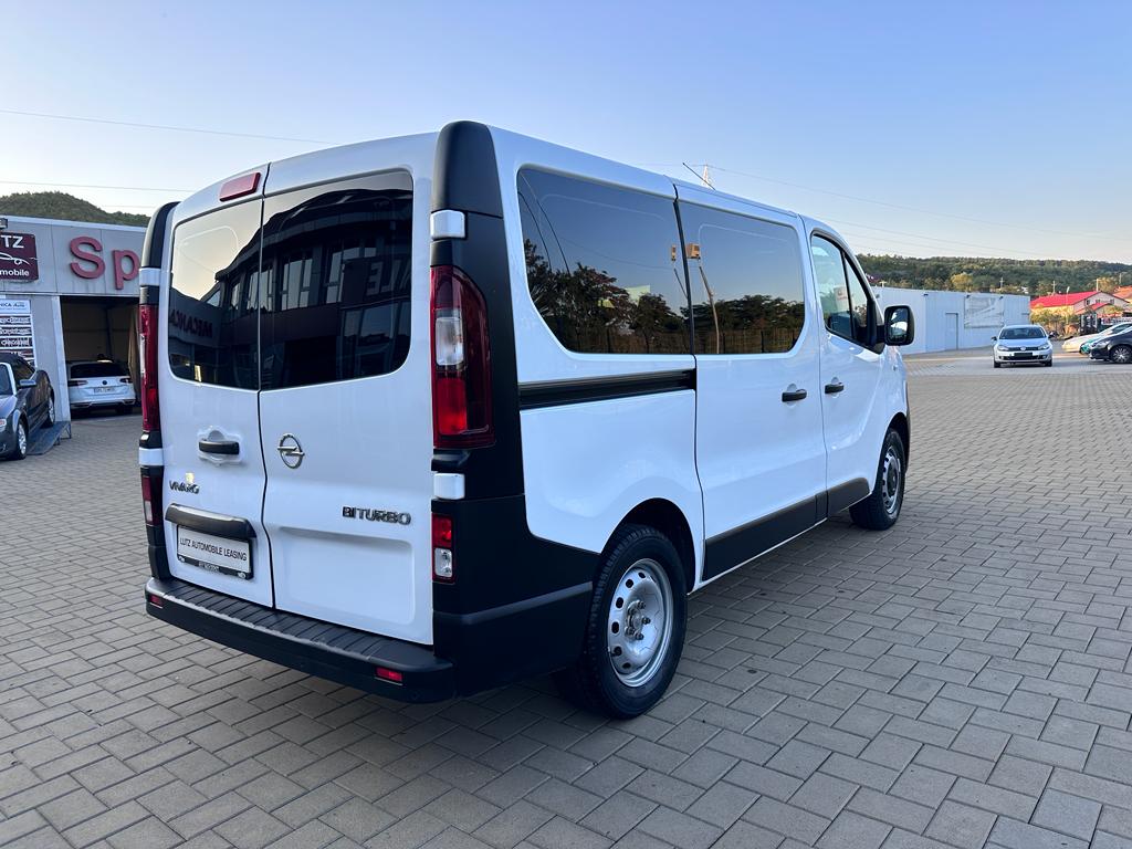 Opel Vivaro 8+1