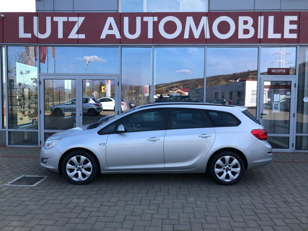 OPEL Astra 2.0 CDTI Edition